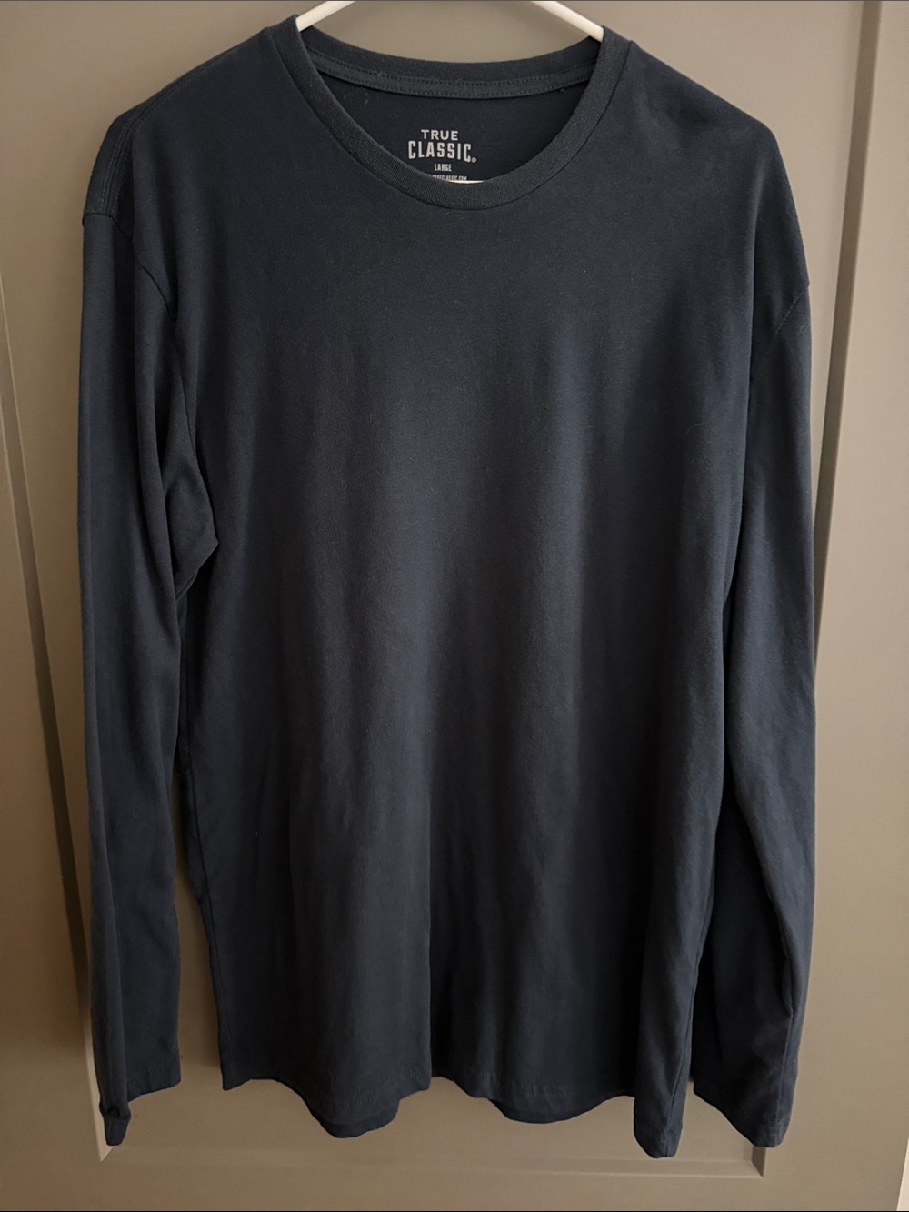 TRUE CLASSIC Men's Long Sleeve Crewneck Tee — Navy